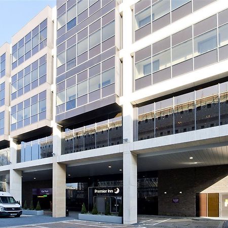 Premier Inn London Chiswick ภายนอก รูปภาพ